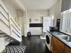 Kitchen- click for photo gallery